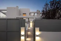 Akonizia Luxury House - with Private Heated Pool and Jacuzzi Hotels in Kavros