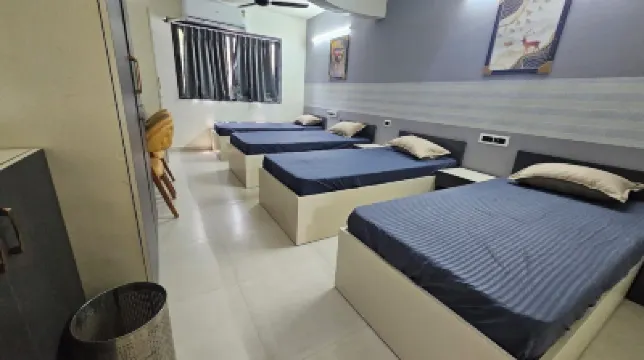 Royal Meredian Living Hotel a 