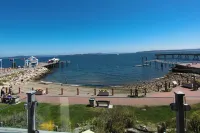 Sidney Waterfront Inn & Suites Hotels in Sidney