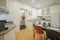 City Center Comfort Apartment by Vacationy