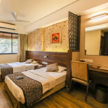 Hotel Maharana Inn Chembur Hotels near Lokmanya Tilak Station