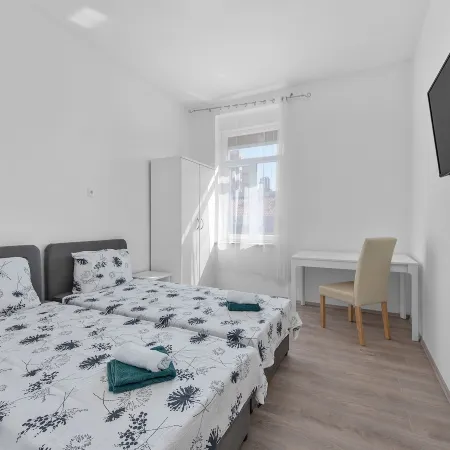 Mima Apartments