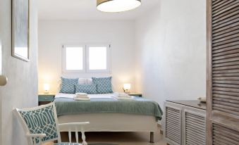 Villa Lydia in Faro With 3 Bedrooms and 1 Bathrooms