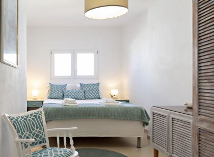 Villa Lydia in Faro With 3 Bedrooms and 1 Bathrooms
