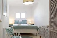 Villa Lydia in Faro With 3 Bedrooms and 1 Bathrooms Hoteles cerca de Praia de Faro