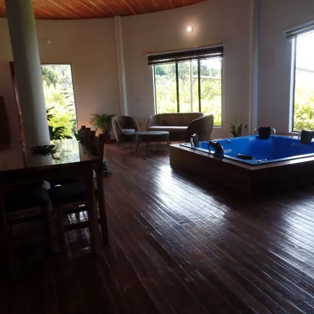 Glamping con Jacuzzi - El peñol Guatapé.