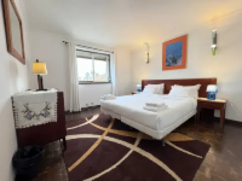 The Pearl - Cascais Guest House - City & Beach