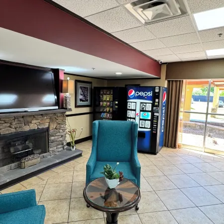 OYO Hotel Phenix City Central