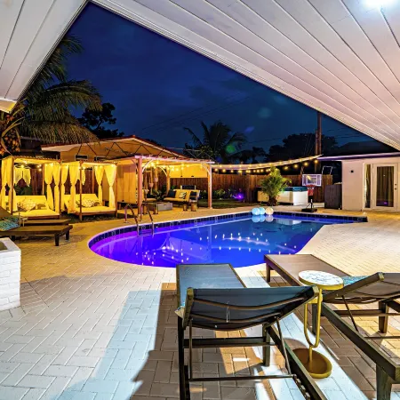 Villa Velvet
