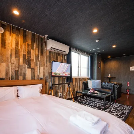 Silk Court 202