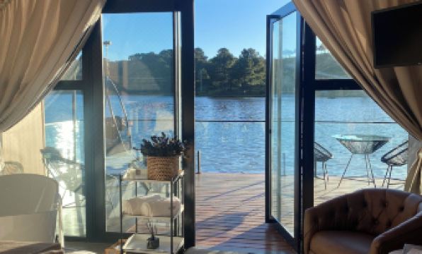 Celeiro Lake Village