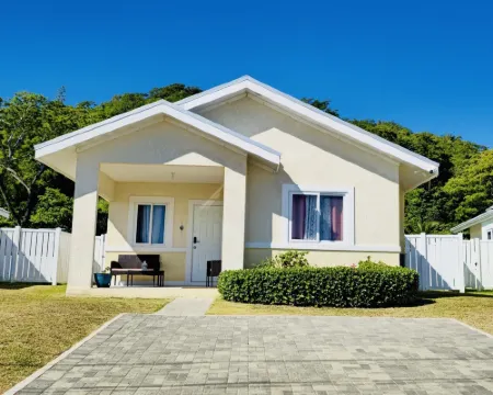 Sunny-shore Hideaway Hotels in Lucea