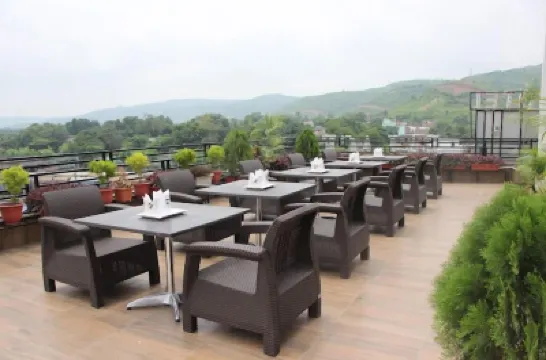 尼利瑪宮殿 酒店