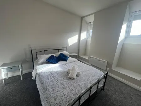 Balcony Sky- View London Apartment Отели рядом с достопримечательностью «Crystal Palace Museum»