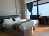 Mooncity Hotel & Boardinghouse Hotels in Gallus