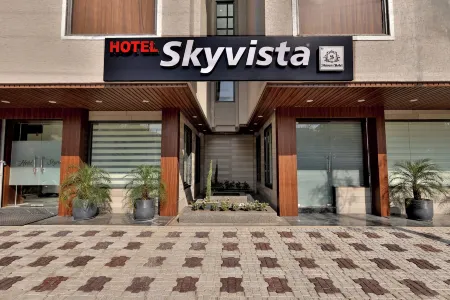 Hotel Skyvista Отели рядом с Аэропорт Индор
