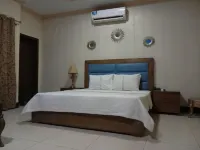 Burhan Centre Hotels in Faisalabad