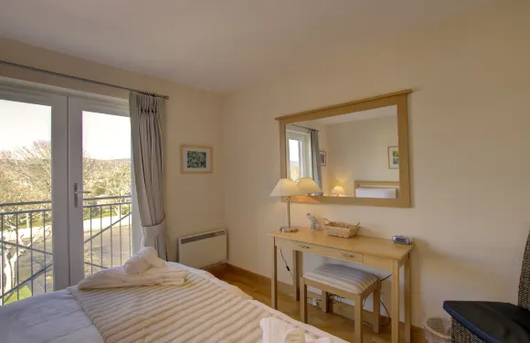 布羅拉林克斯公寓17號