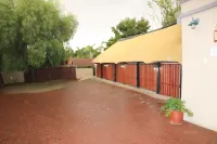 Greenwoods Self-Catering Hotels near Parkview Shopping Centre