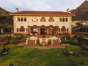 캠스 베이 리트리트