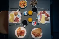 Hôtel de la Cité - breakfast
