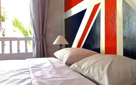 Rose Chamber Bed & Breakfast Отели рядом с достопримечательностью «Museum Pendidikan Nasional UPI»