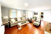 Convenient Access and Spacious Living Areas - Charming Cozy Retreat Hotels in Stamford
