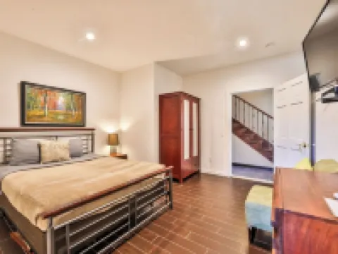 6BR/7bath Luxury home Hot Tub in Hunter Catskills Hotels in Hunter