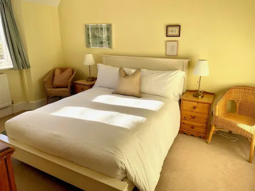 Beautiful Character Cottage in the Country