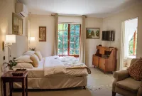 5 Seasons Guest House - Pensionat