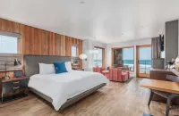 Headlands Coastal Lodge & Spa
