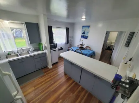 Humboldt Blue, centrally located with a fenced yard/pet friendly.