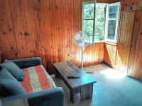 Fully-equipped, riverside T1 apartment.