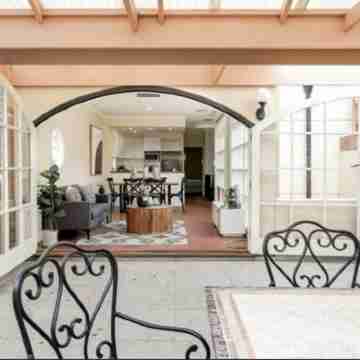 Cosmopolitan lifestyle Others