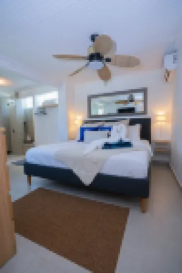 Blue Nest at the Beach