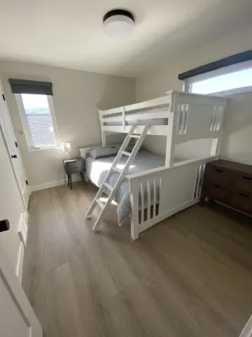 City Edge Retreat | Naramata Wine Gateway | Wine, Lake, Repeat