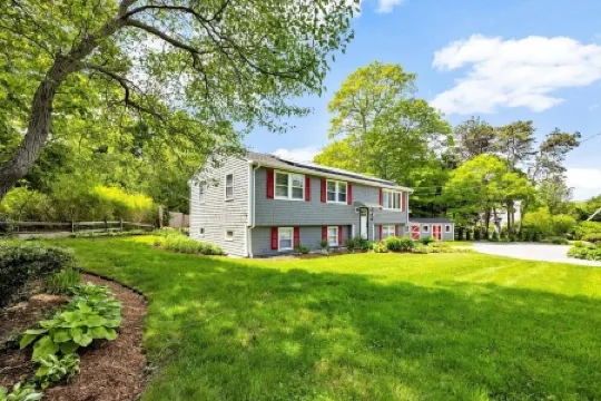 Stay with Us! Beach Fun for Family, Friends, & Pets Welcome! Free Pass Included!