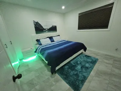 Classic and modern suite 10 minutes away from city center 에릭 닐슨 화이트호스 국제공항 주변 호텔