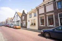 Attractive 4 person vacation home in Scherpenisse, Tholen Các khách sạn ở Scherpenisse