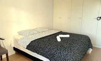 Cozy 2 Bedroom Apartment in Central Espoo, Close to Matinkylä Metro Station