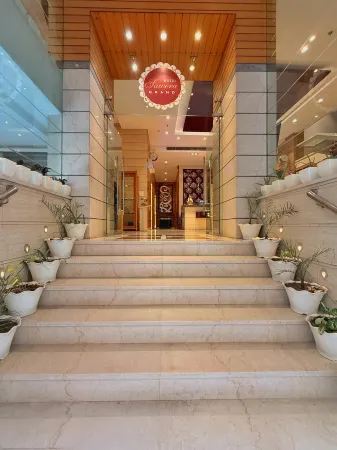 Hotel Sawera Grand Near Golden Temple