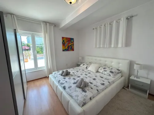 Villa Angelina, Large Apartment Parterre