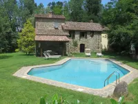 Antico Mulino del 1600 sul Tevere - Antique mill modernized on the Tiber with pool
