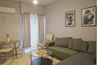 Homely Athens Apt Stylish, Reno, Fully Equipped