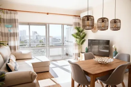 Cosy 2 bedroom apartment near the Praia da Rocha Отели рядом со станцией Portimao