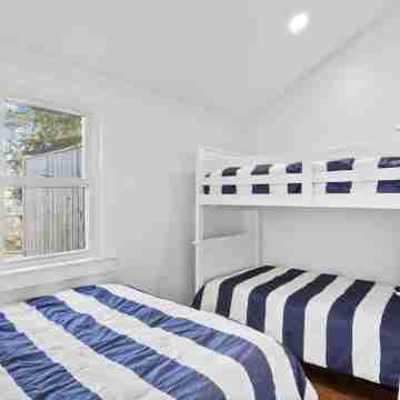 Newly Renovated Beach House w/ Central AC - 5min walk to the beach Rooms