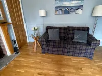 Elie Residence Studio Apartment, perfect for 2! Ground-floor. Hotels in Leven