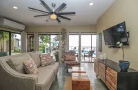 Executive 1 Br. Poolside Apt: "Kilele suite"