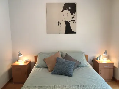 Stunning, fully refurbished apartment in small, exclusive complex with pool  호텔
