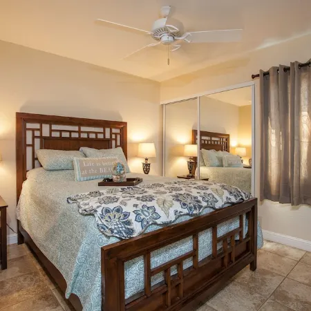 Luxury Condo- Across The Street From The Beach!  Free WIFI